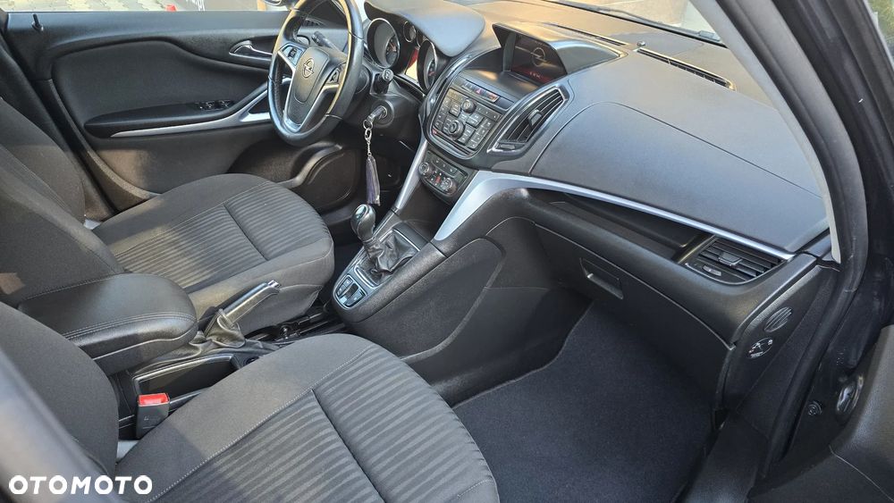Opel Zafira Tourer 1.4 Turbo Business Innovation - 18