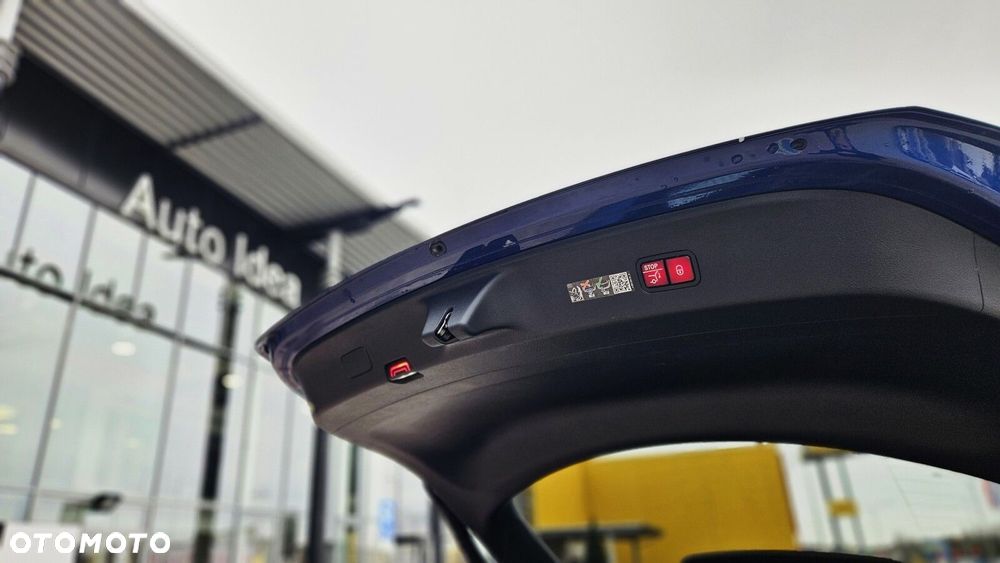 Mercedes-Benz GLC - 9