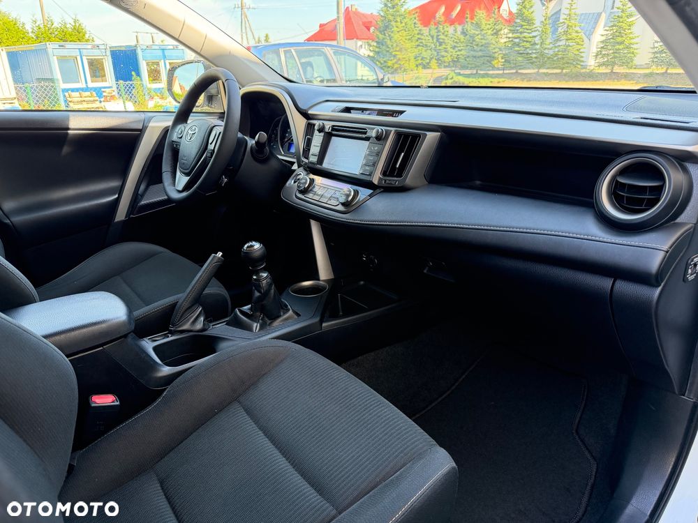 Toyota RAV4 - 12