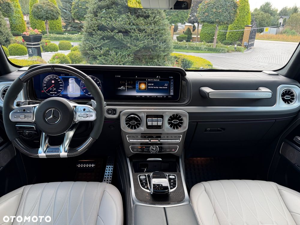 Mercedes-Benz Klasa G AMG 63 Stronger Than Time Edition - 32