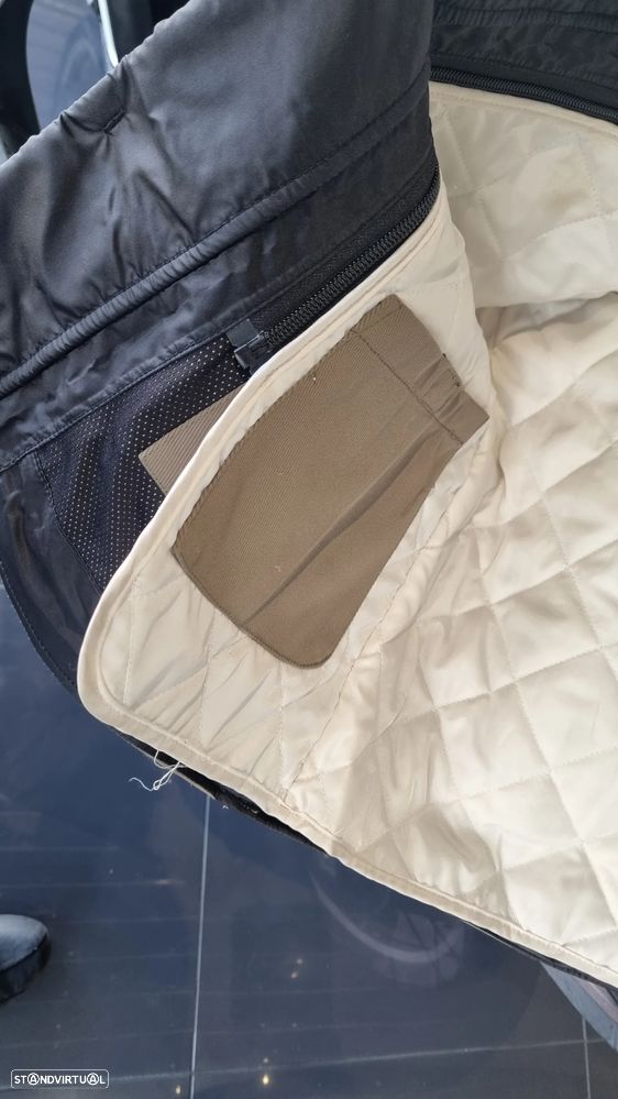 Husqvarna Vitpilen 401 - 14