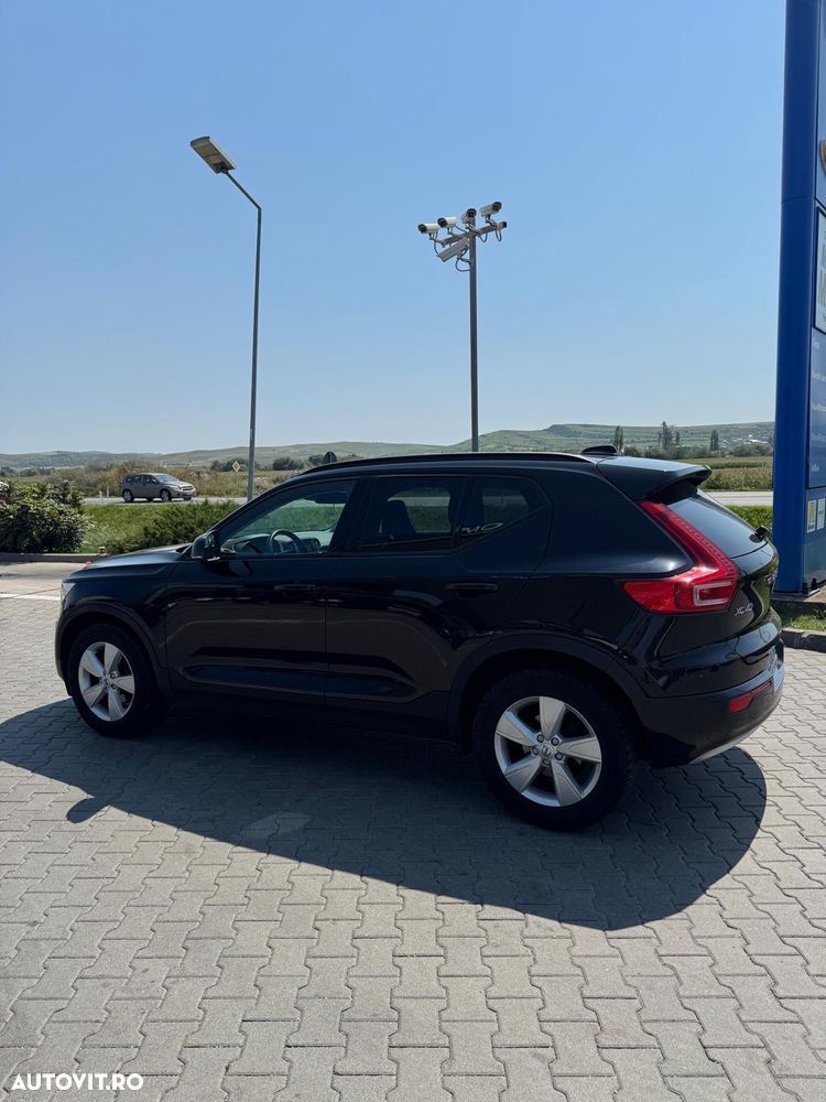 Volvo XC 40 D3 AWD Geartronic Momentum - 4
