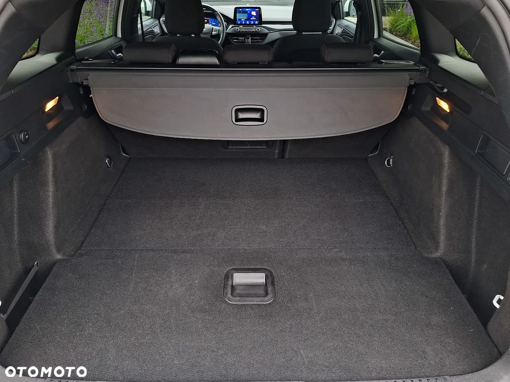 Ford Focus 1.5 EcoBoost ST-Line X - 15