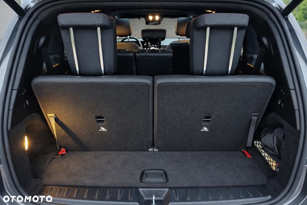 Mercedes-Benz GLB 250 4-Matic AMG Line 8G-DCT - 14