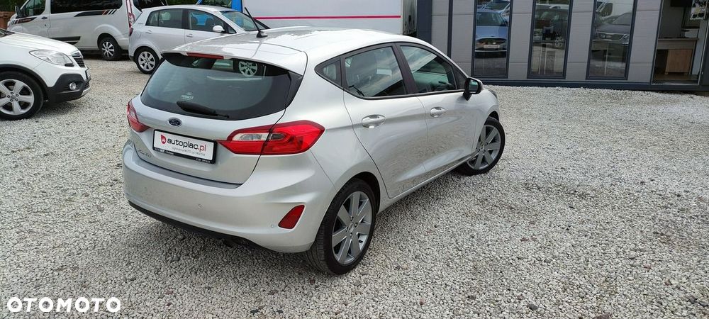 Ford Fiesta - 22
