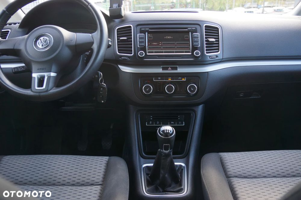 Volkswagen Sharan 2.0 TDI 4MOTION Blue Motion Life - 13