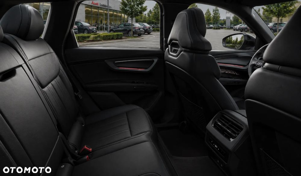 Audi Q7 - 11