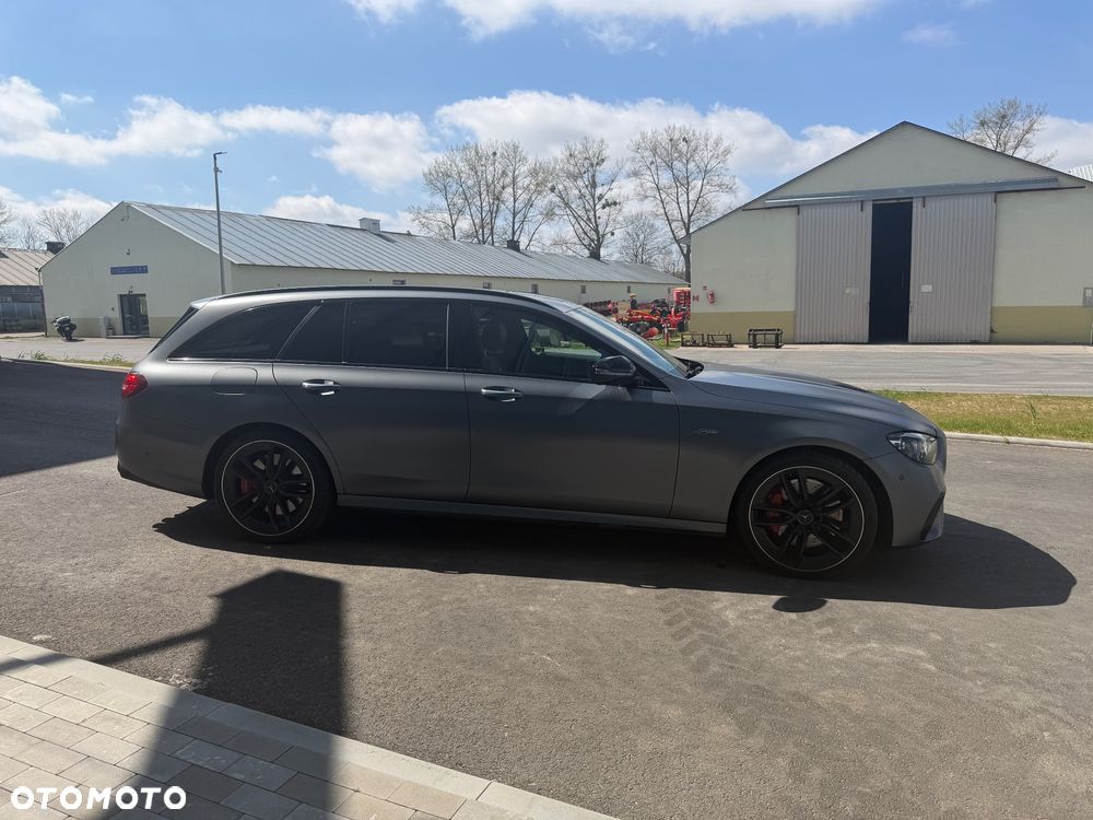 Mercedes-Benz Klasa E AMG 53 4-Matic+ - 4