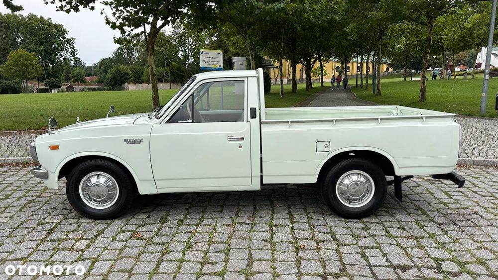 Toyota Hilux - 8