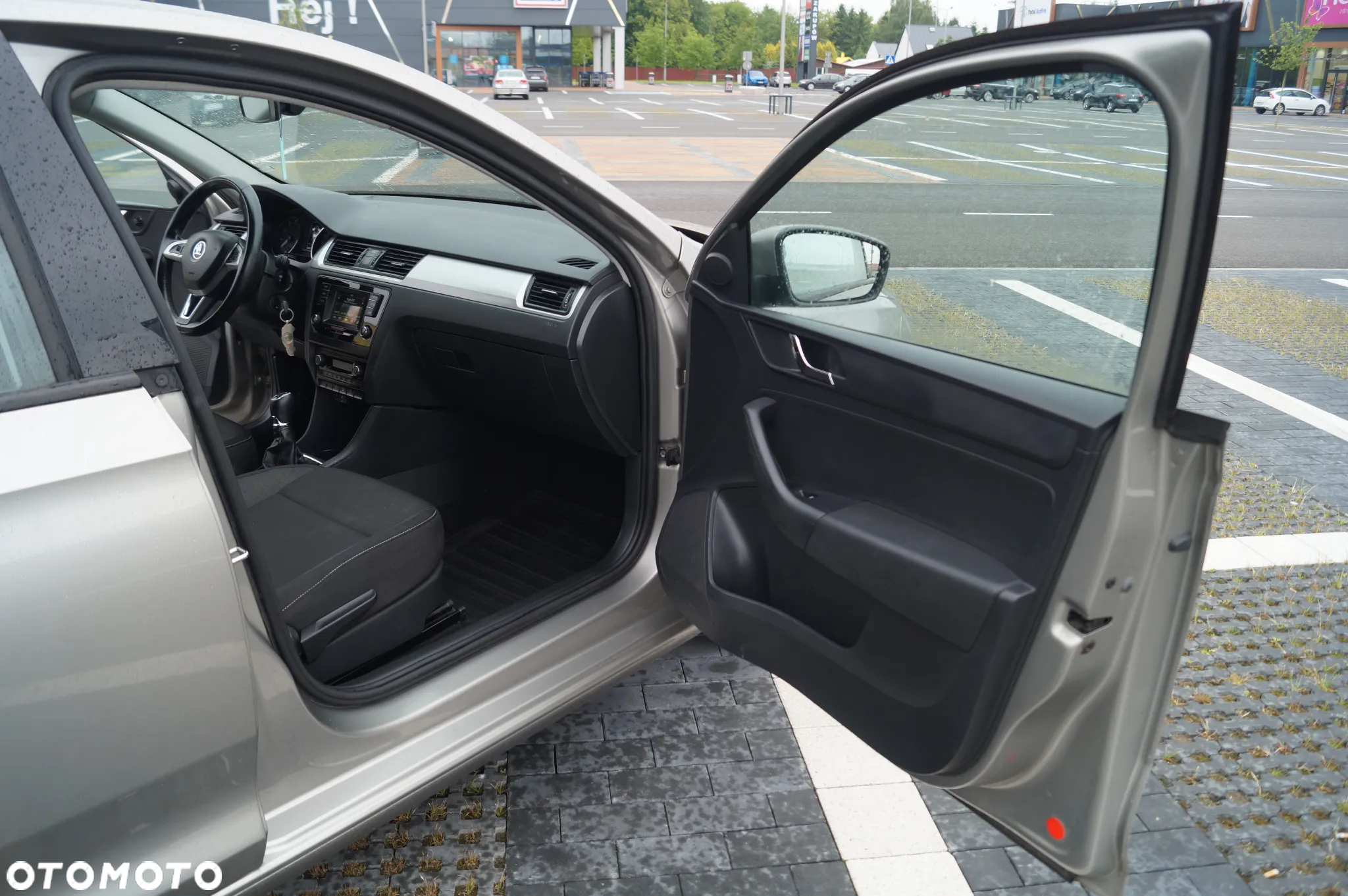 Skoda RAPID - 16