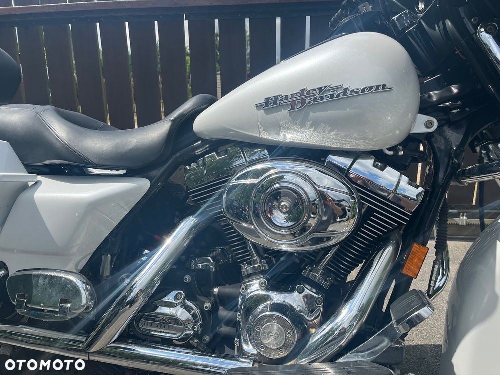 Harley-Davidson Street Glide Trike - 5