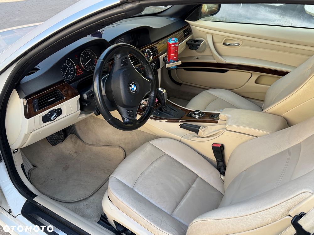BMW Seria 3 330i - 20