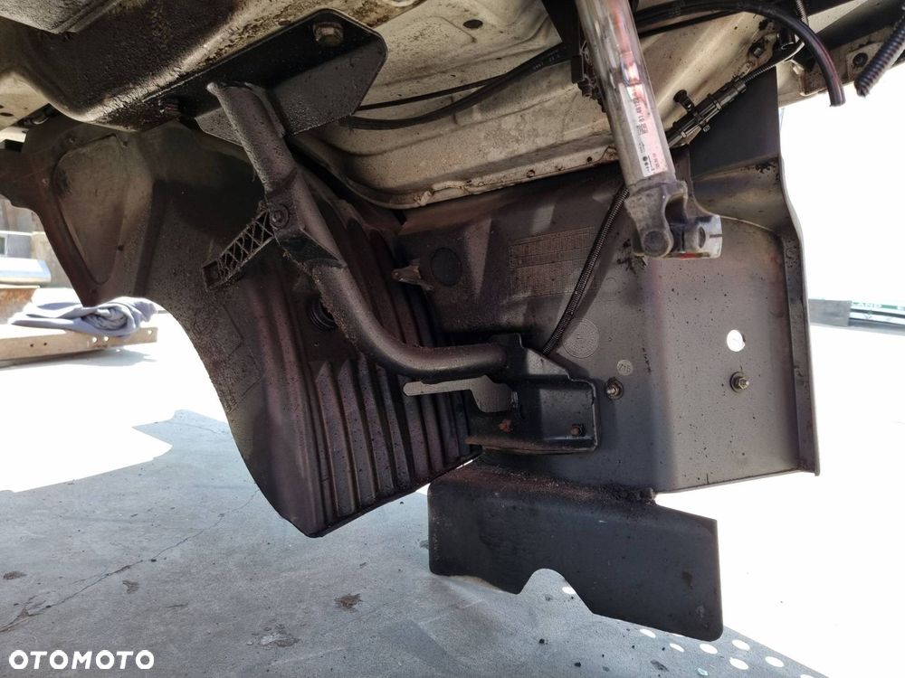 STOPIEŃ LEWY MAN TGM 15.250 - 5