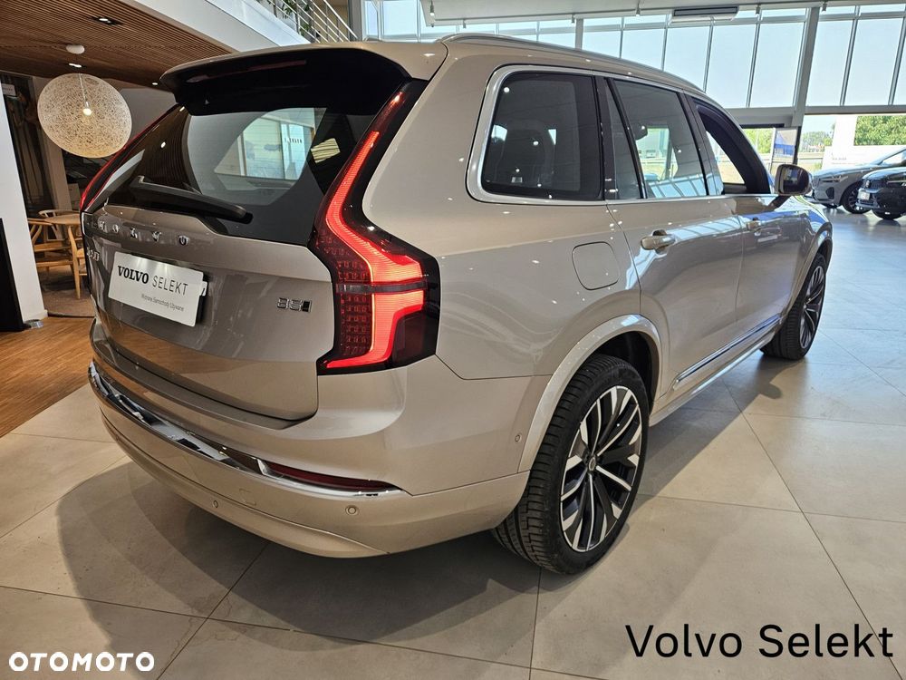 Volvo XC 90 - 7