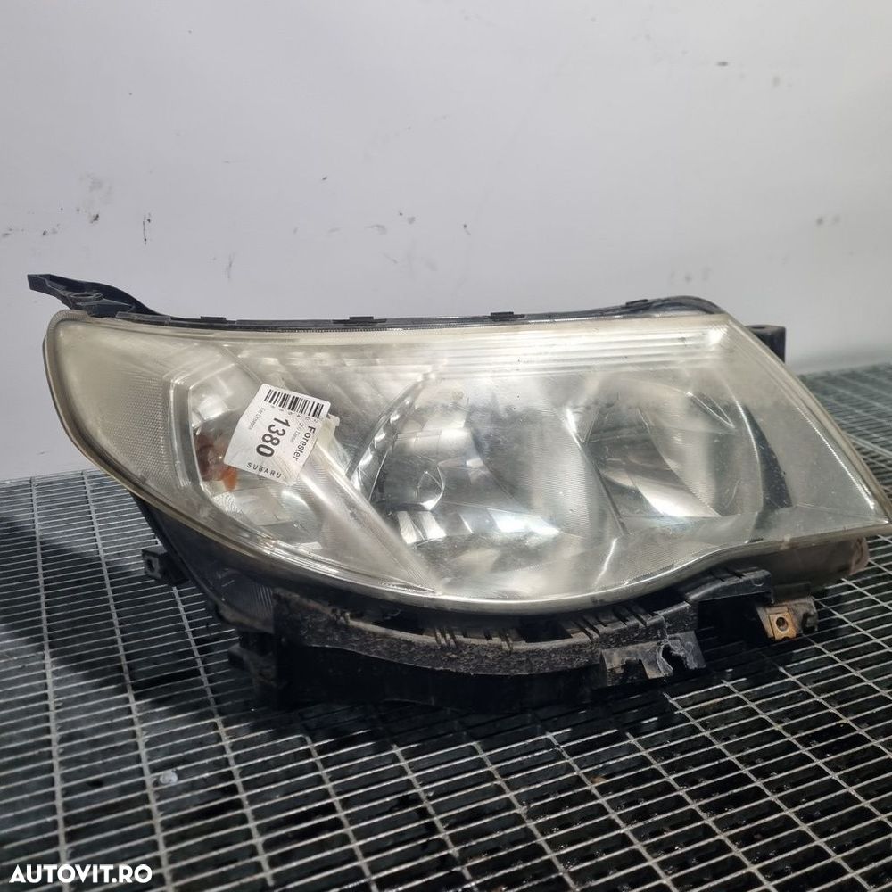 Far Dreapta Subaru Forester 2007 - 2011 SUV 4 Usi (1380) Fara xenon - 2