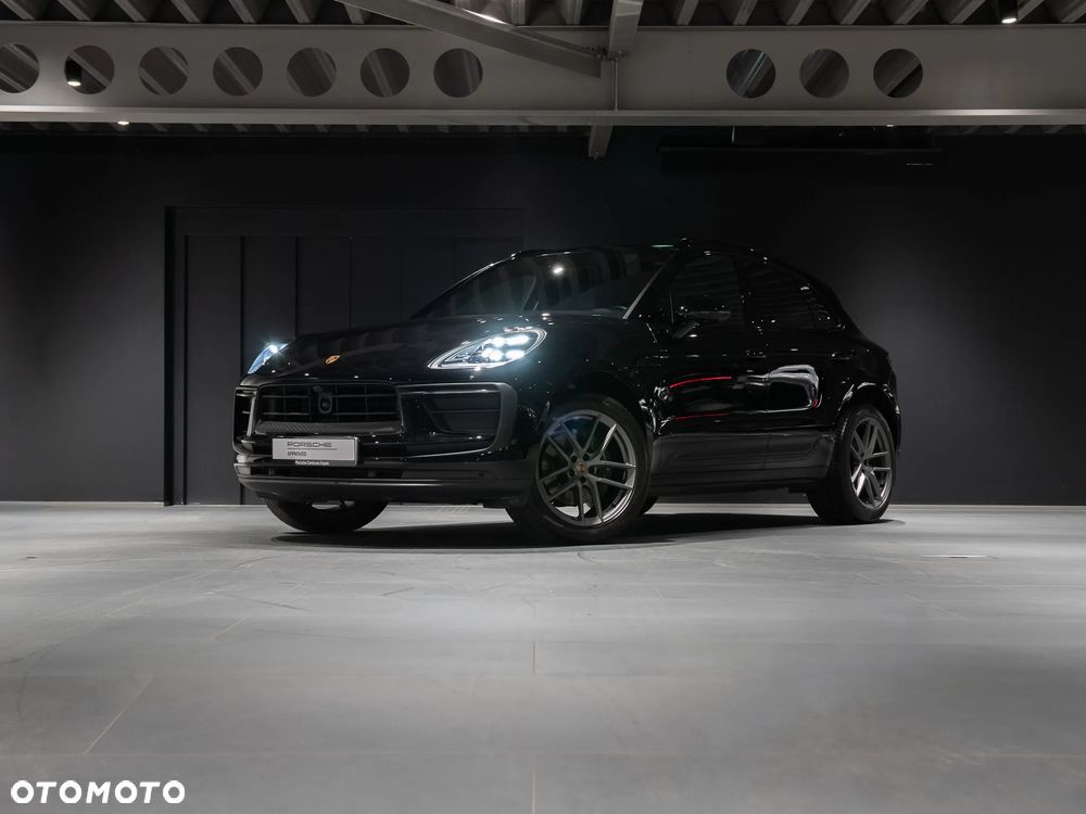 Porsche Macan Standard - 1