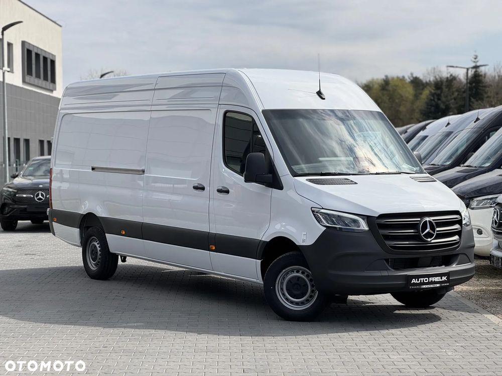 Mercedes-Benz Sprinter - 1