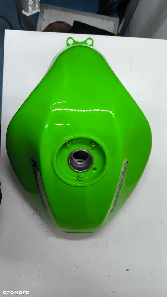 Zbiornik Kawasaki ER6 1 generacji  lakierowany - 4