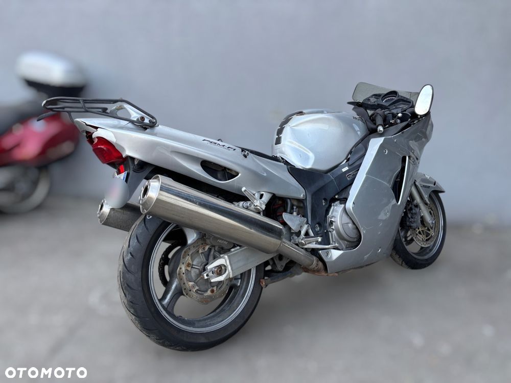 Honda CBR - 3