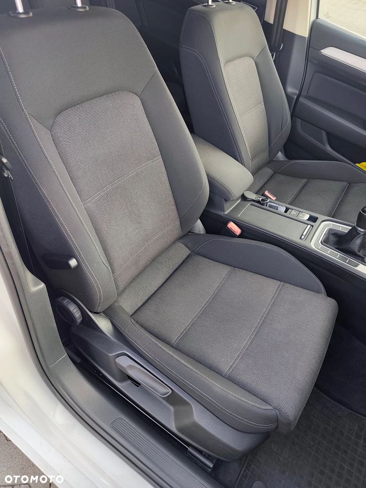 Volkswagen Passat 2.0 TDI BMT Comfortline - 16