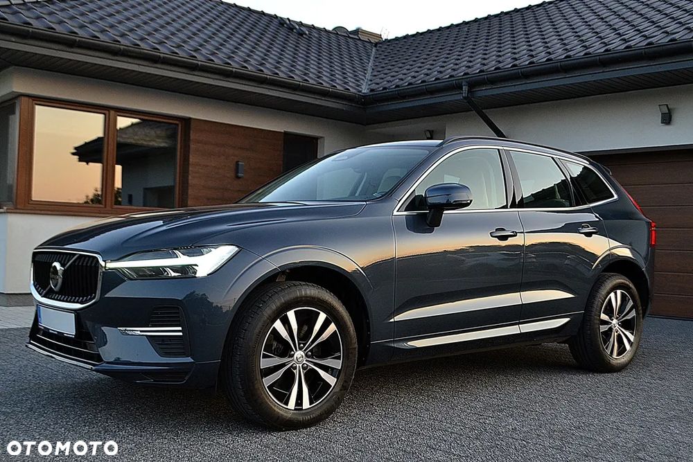 Volvo XC 60 B4 D Momentum - 3