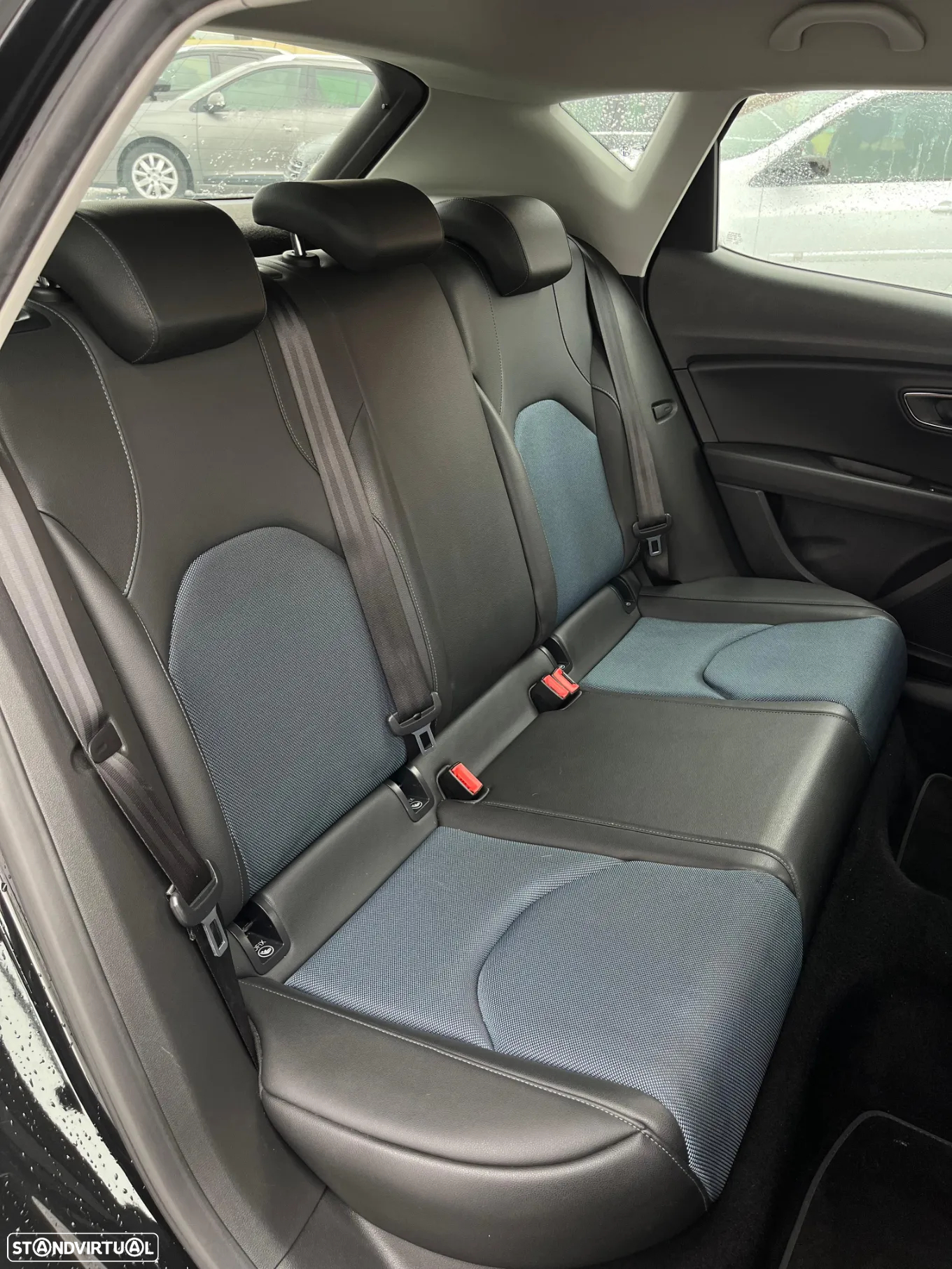 SEAT Leon 1.6 TDI S&S CONNECT - 13