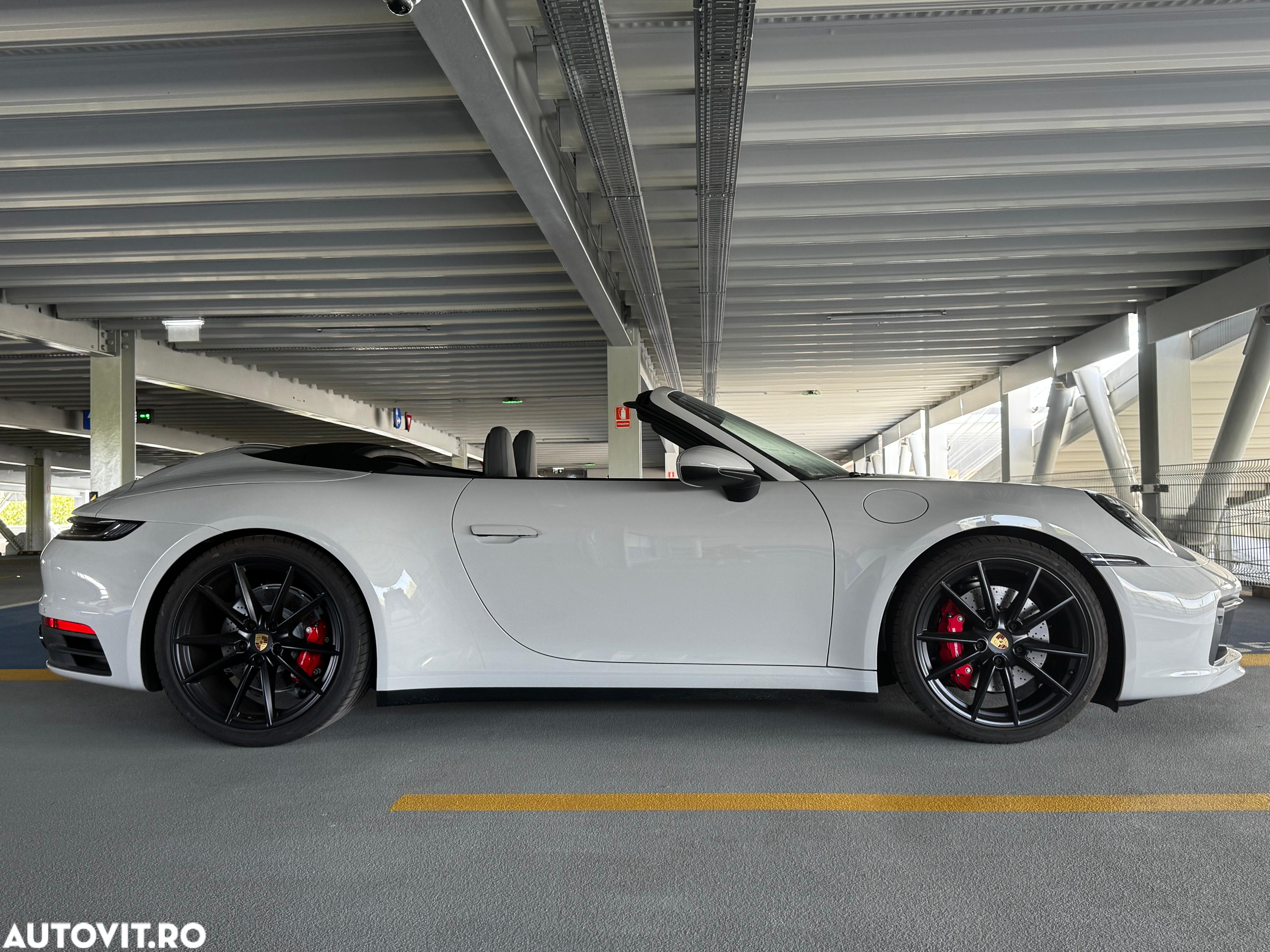 Porsche 911 Carrera 4S Cabriolet PDK - 13