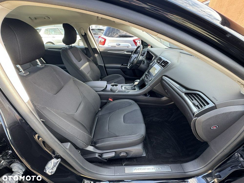 Ford Mondeo 2.0 Hybrid Titanium - 21