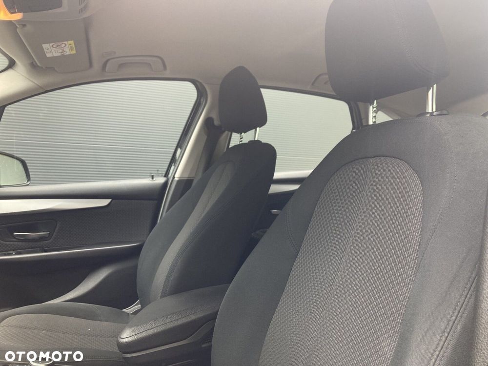 BMW Seria 2 216i - 18