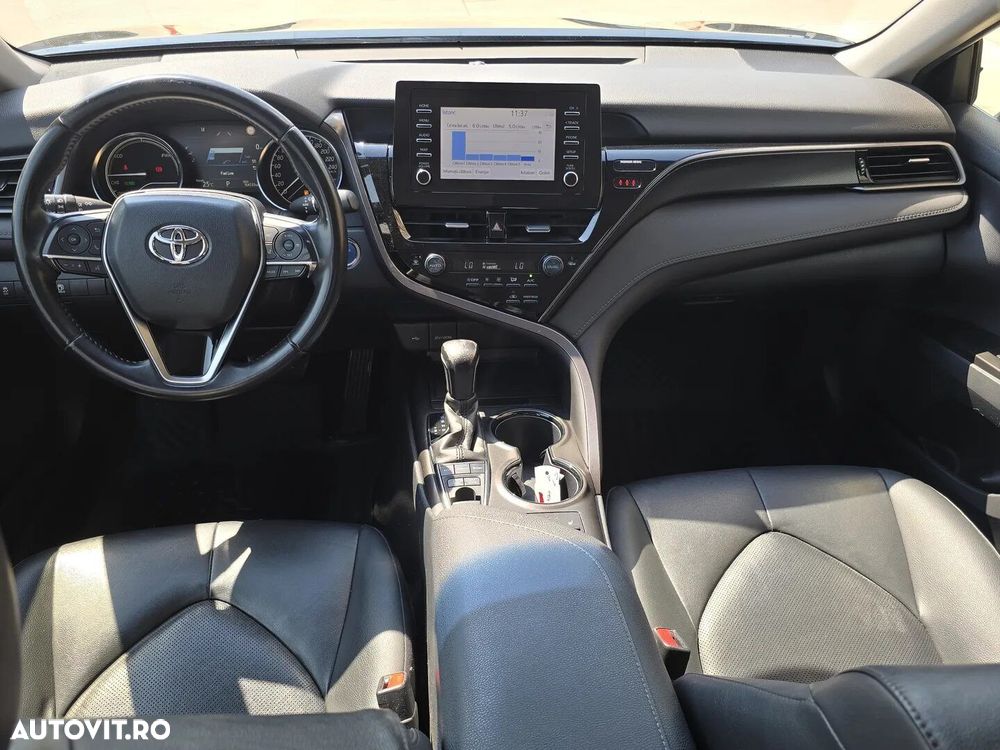 Toyota Camry - 20
