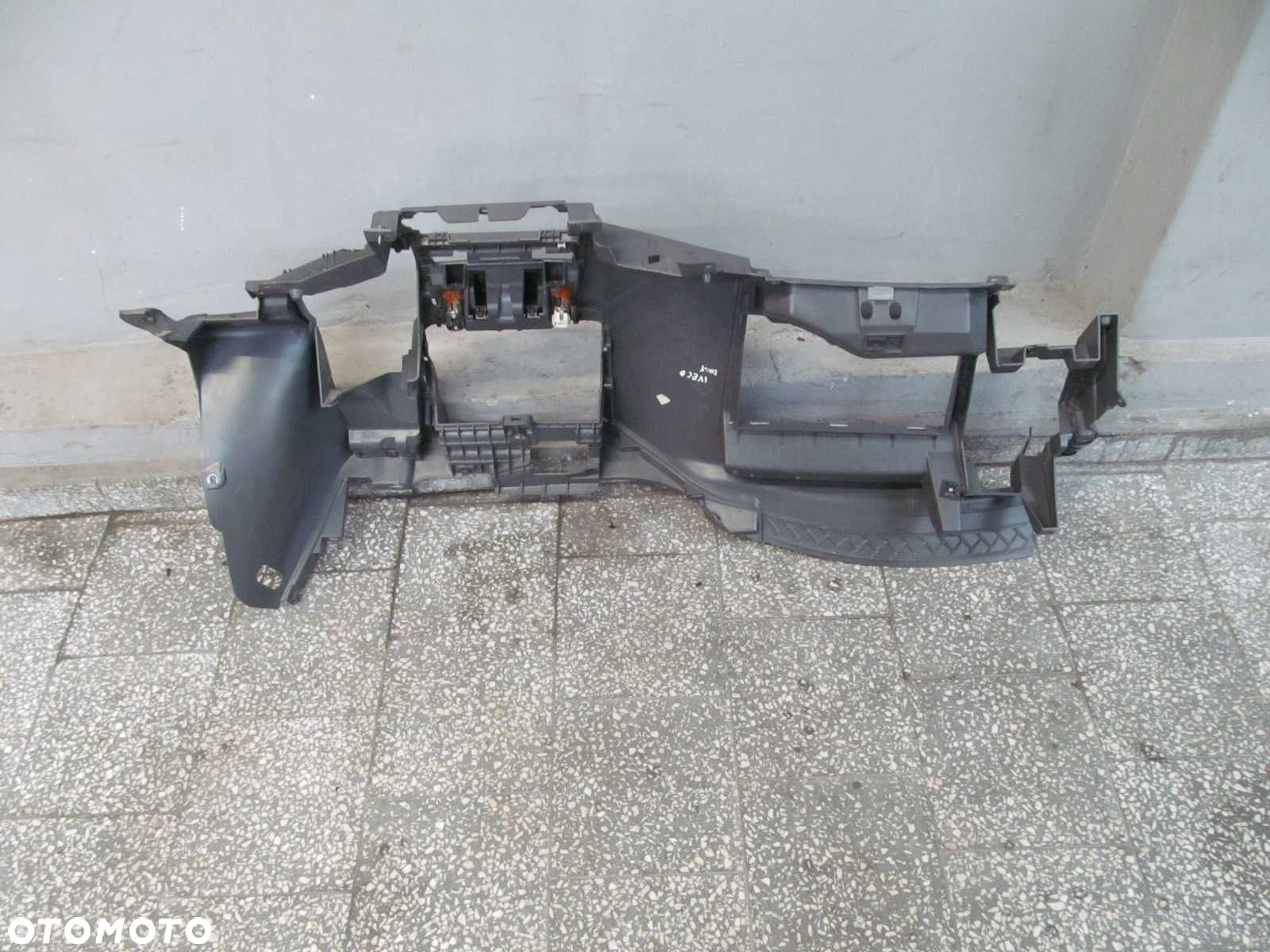IVECO DAILY IV LIFT 11-14 OSLONA DESKA KONSOLA UK ANGLIK - 7