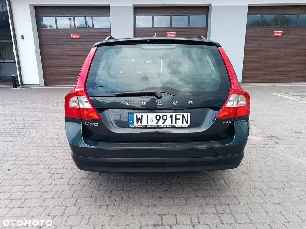 Volvo V70 2.4D Momentum - 21