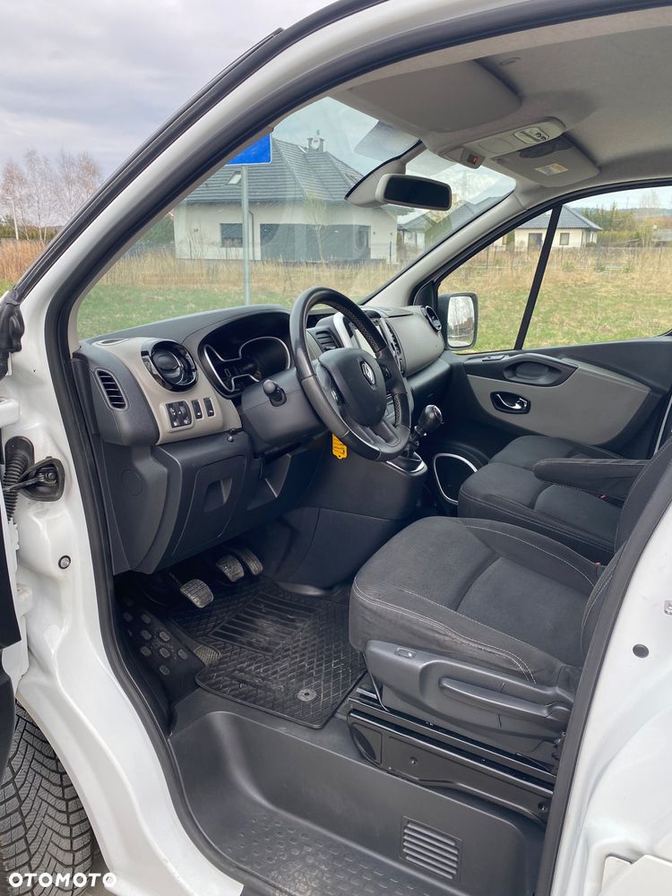 Renault Trafic - 12