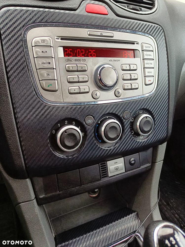 Ford Focus 1.6 Trend - 13