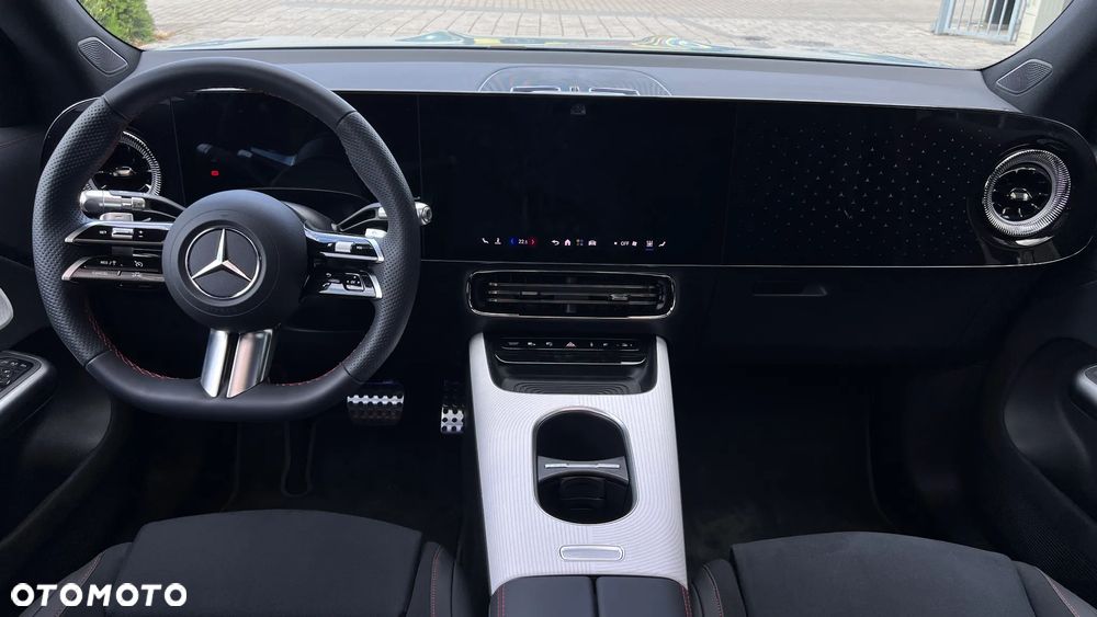 Mercedes-Benz GLB 250+ EQ 85kWh - 12