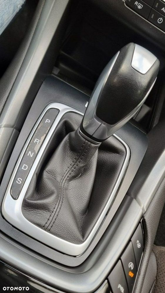 Ford Mondeo - 24