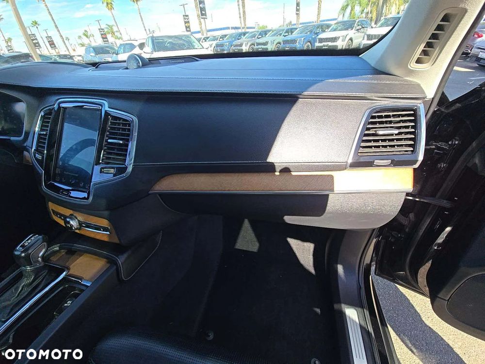 Volvo XC 90 T6 AWD Inscription 7os - 9