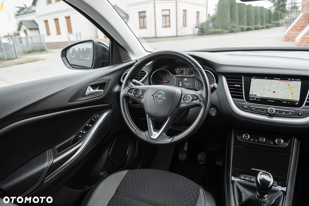 Opel Grandland X 1.2 Start/Stop Business Edition - 27