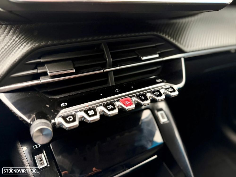 Peugeot 208 1.2 PureTech Allure - 22
