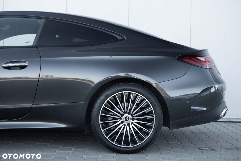 Mercedes-Benz CLE 300 mHEV 4-Matic AMG Line - 15