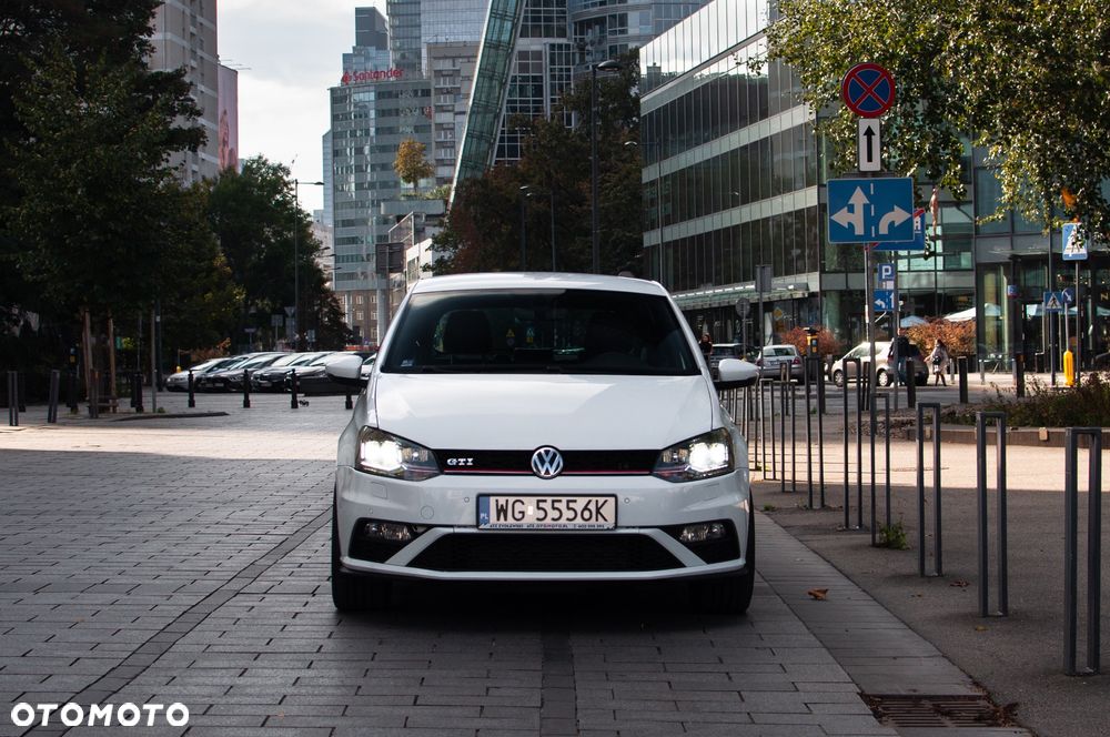 Volkswagen Polo 1.8 TSI (Blue Motion Technology) DSG GTI - 4