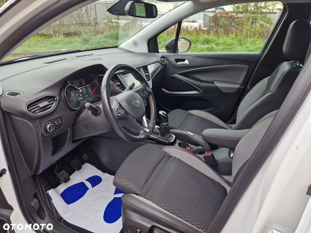 Opel Crossland X - 9