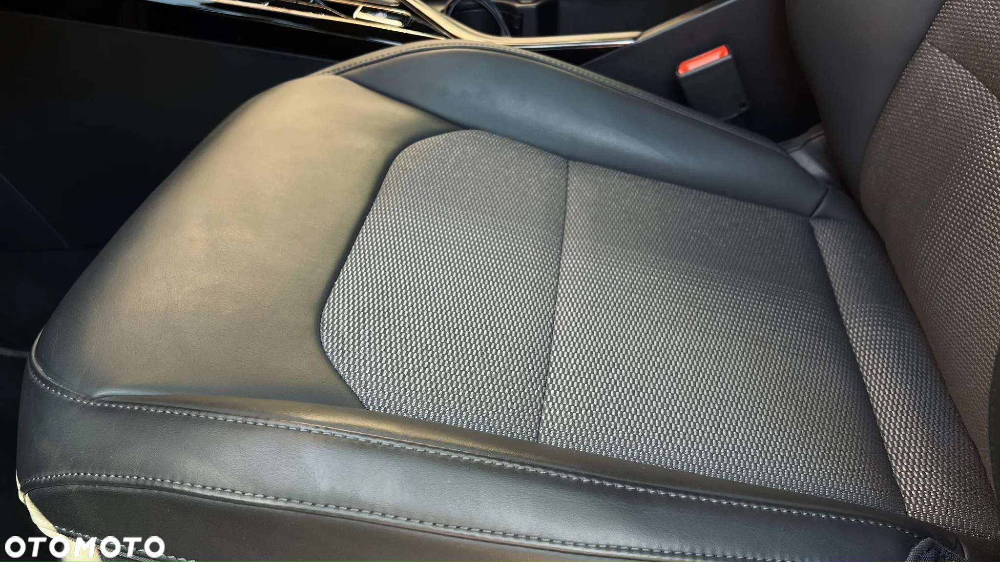 Kia Niro 1.6 GDI Hybrid Business Line - 14