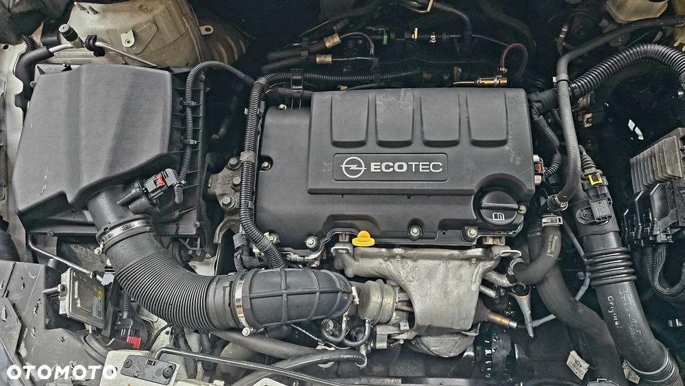 Opel Astra 1.4 Turbo ecoFLEX Start/Stop Innovation - 24