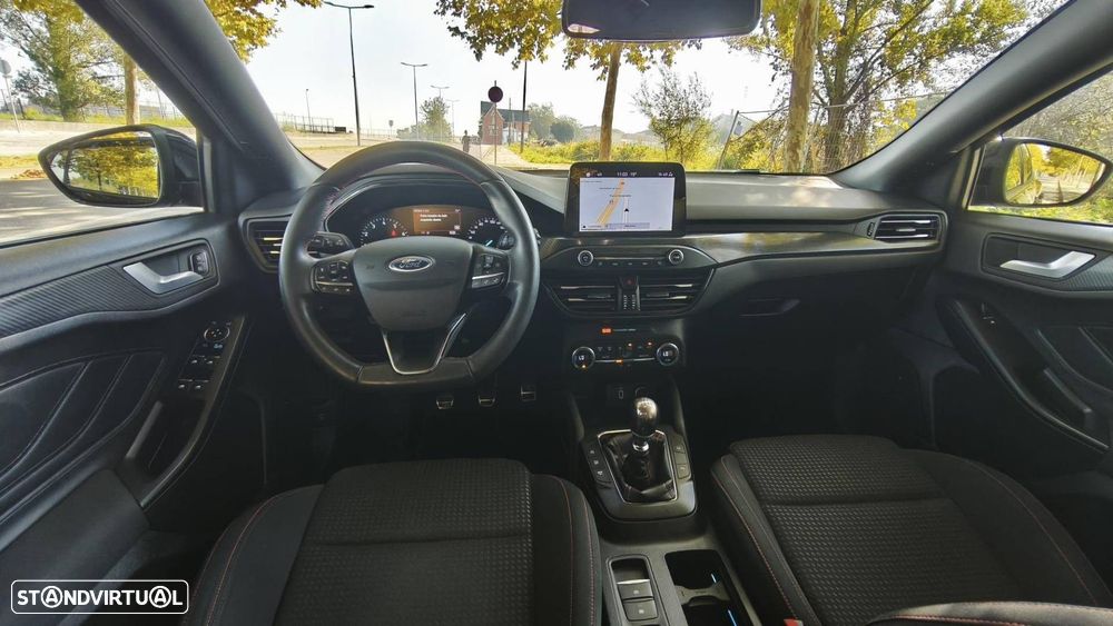Ford Focus SW 1.0 EcoBoost MHEV ST-Line - 14