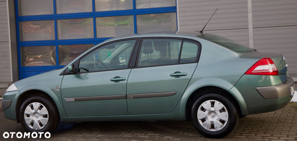 Renault Megane 1.4 Authentique - 8