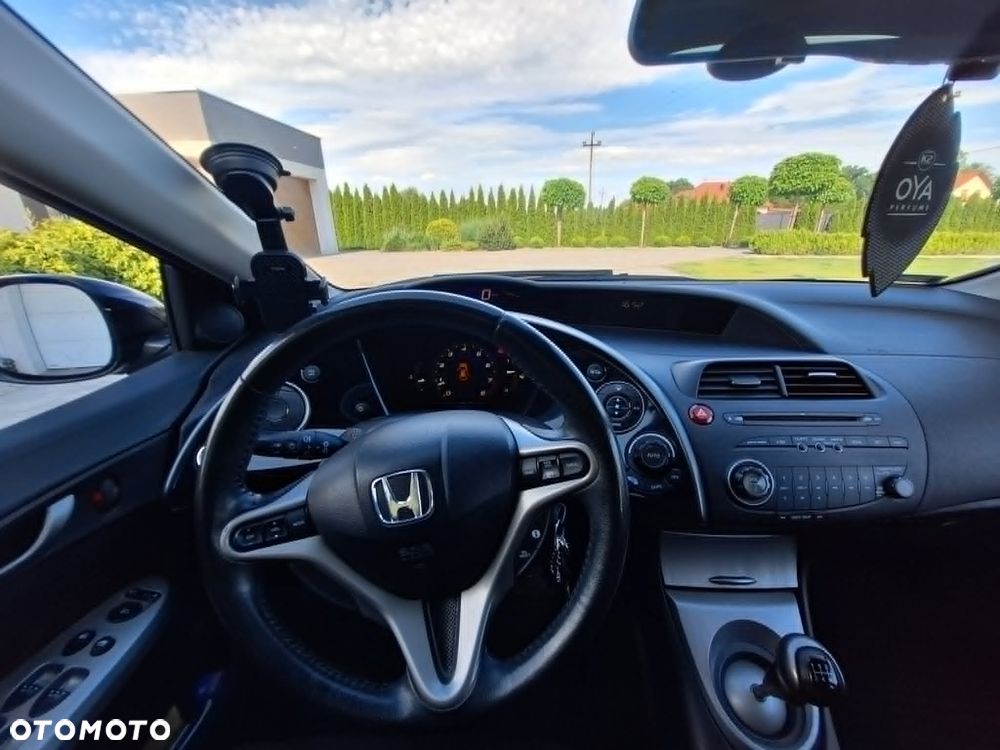 Honda Civic 1.8 Executive - 18