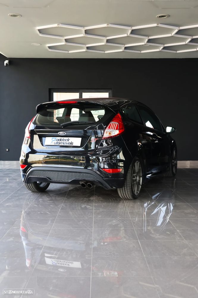 Ford Fiesta 1.6 T ST - 6