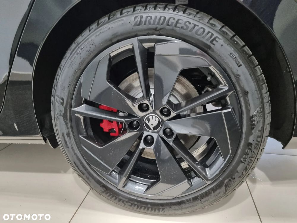 Skoda Octavia 2.0 TSI RS DSG - 6