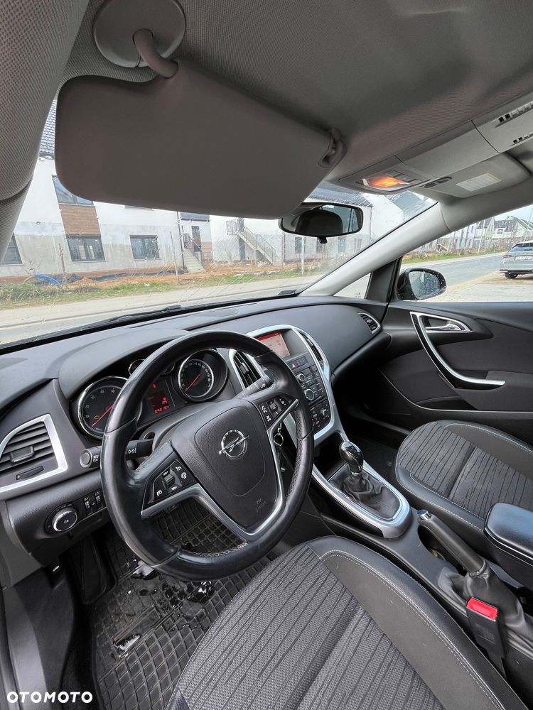 Opel Astra 1.6 Active - 11